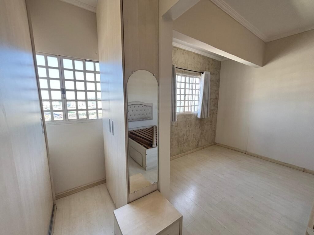 WhatsApp Image 2025-09-24 at 12.03.37 (1)